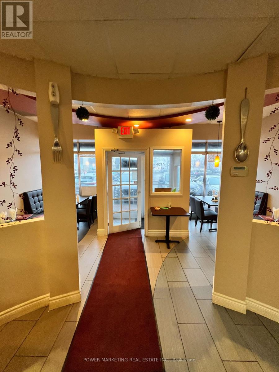 9 - 2900 Woodroffe Avenue, Ottawa, Ontario  K2J 4G3 - Photo 4 - X12168373