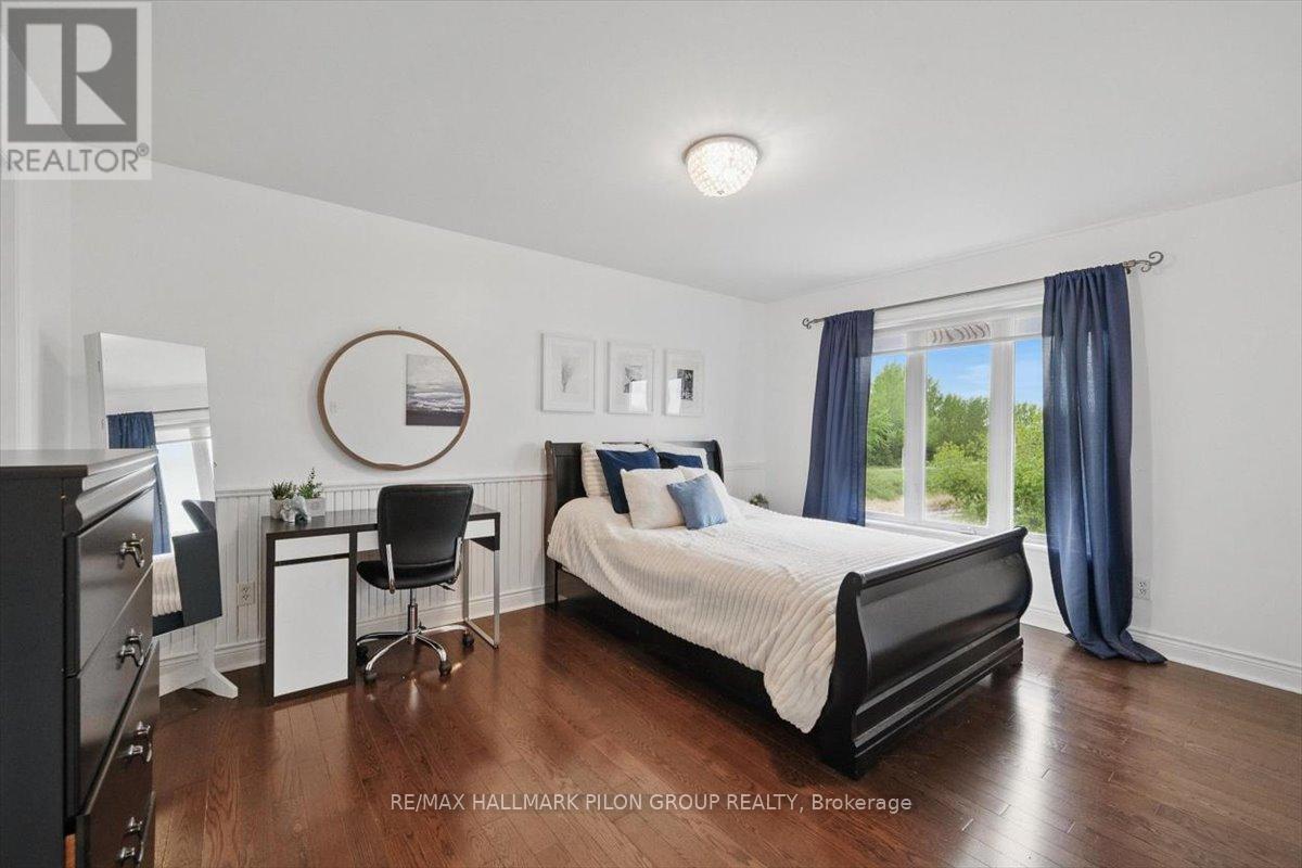 2263 Sandman Crescent, Ottawa, Ontario  K4A 4V7 - Photo 20 - X12168404