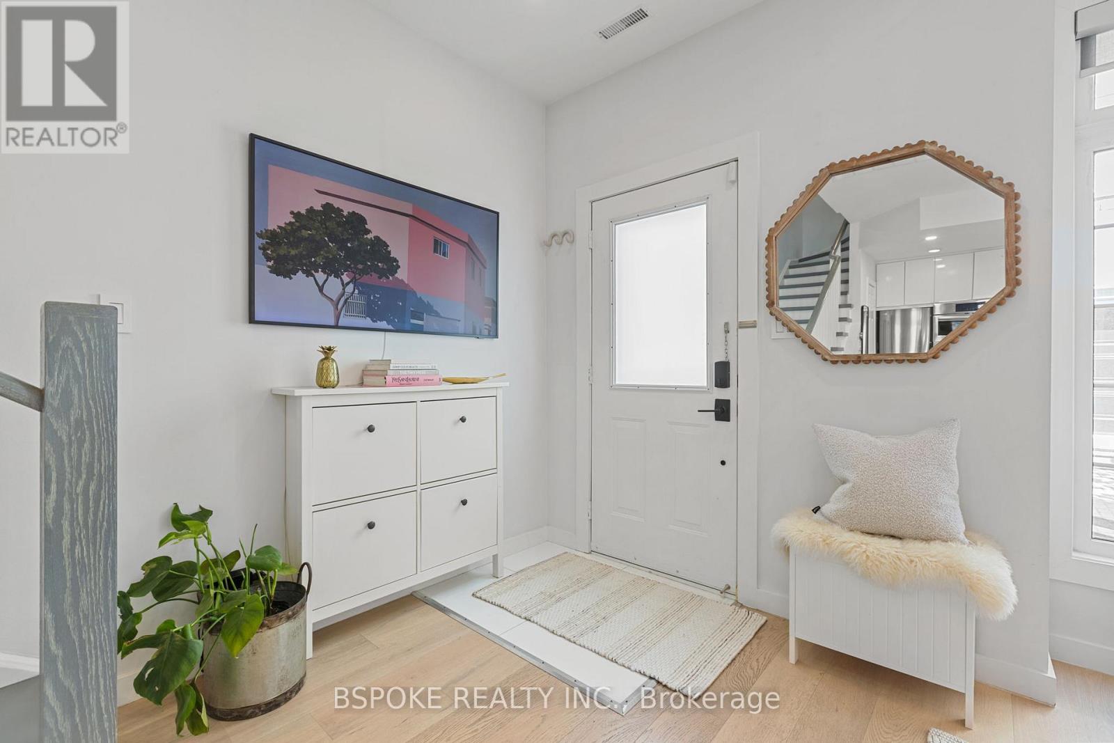 3 - 6 Wellesley Place, Toronto (North St. James Town), Ontario  M4Y 3E1 - Photo 6 - C12168206
