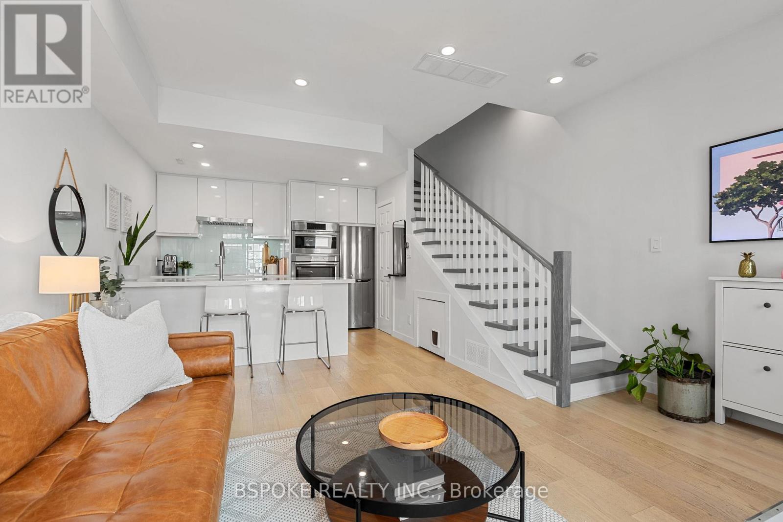 3 - 6 Wellesley Place, Toronto (North St. James Town), Ontario  M4Y 3E1 - Photo 9 - C12168206