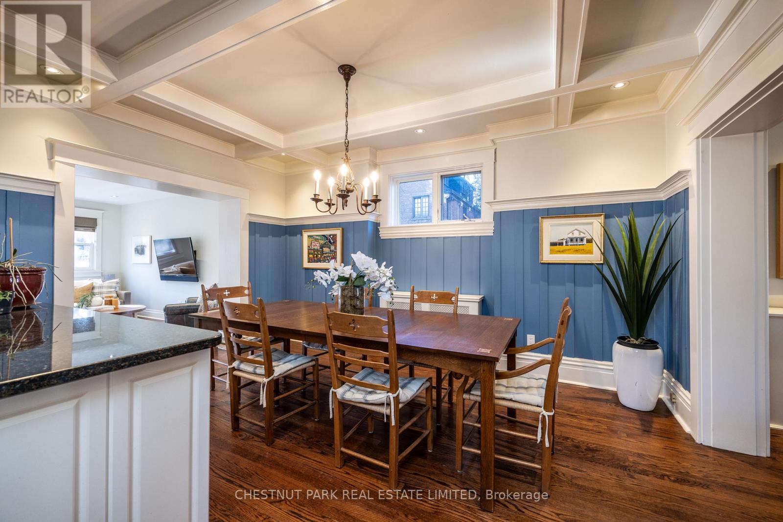 85 Duggan Avenue, Toronto, Ontario  M4V 1Y1 - Photo 10 - C12168388