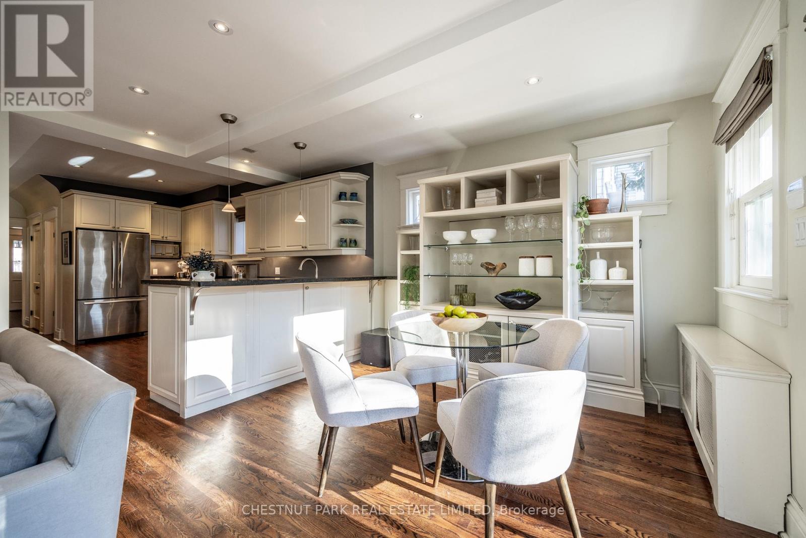 85 Duggan Avenue, Toronto, Ontario  M4V 1Y1 - Photo 14 - C12168388