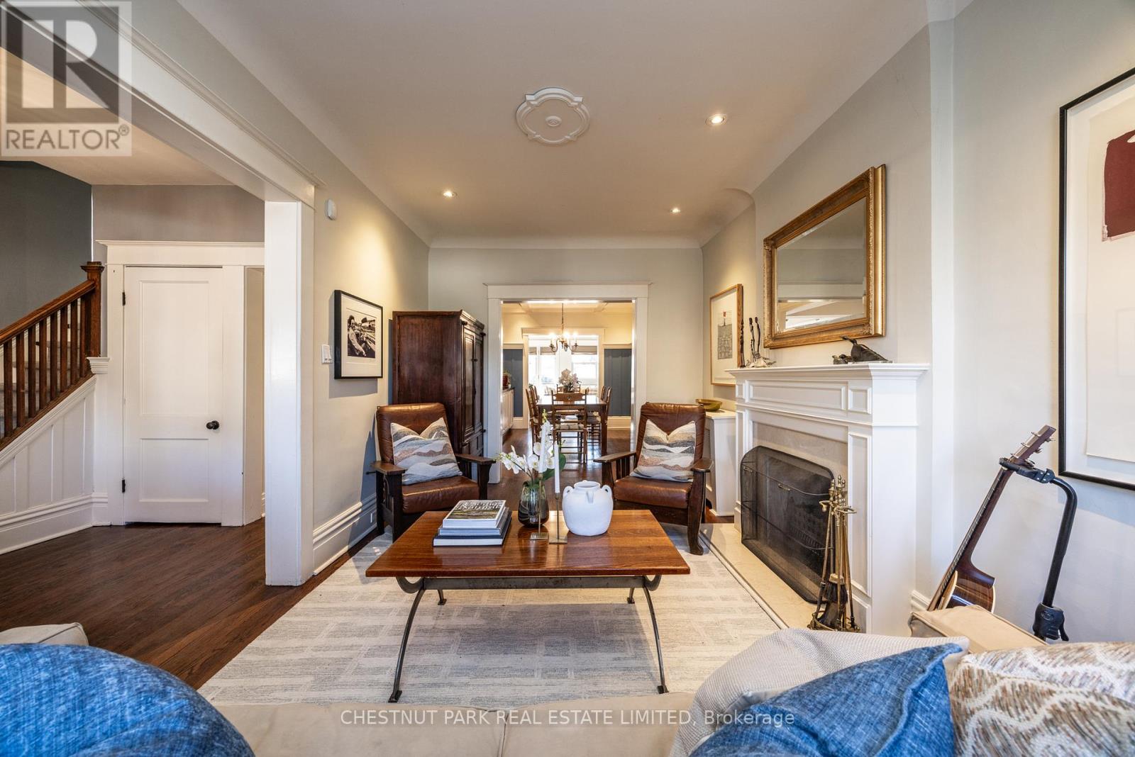 85 Duggan Avenue, Toronto, Ontario  M4V 1Y1 - Photo 7 - C12168388