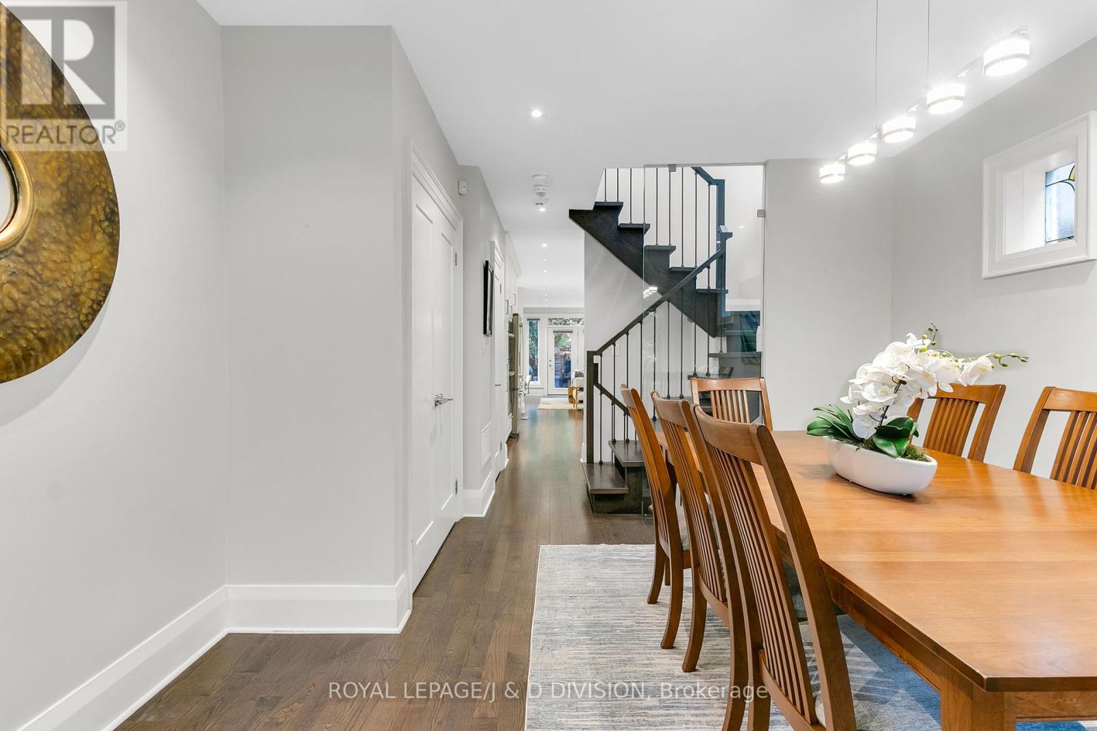 18 Le May Road, Toronto, Ontario  M4S 2X3 - Photo 6 - C12168446