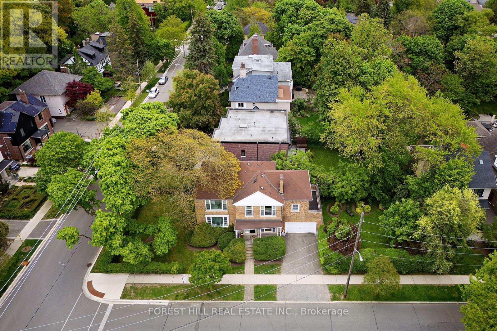 65 Heathdale Road, Toronto (Humewood-Cedarvale), Ontario  M6C 1M9 - Photo 2 - C12168478