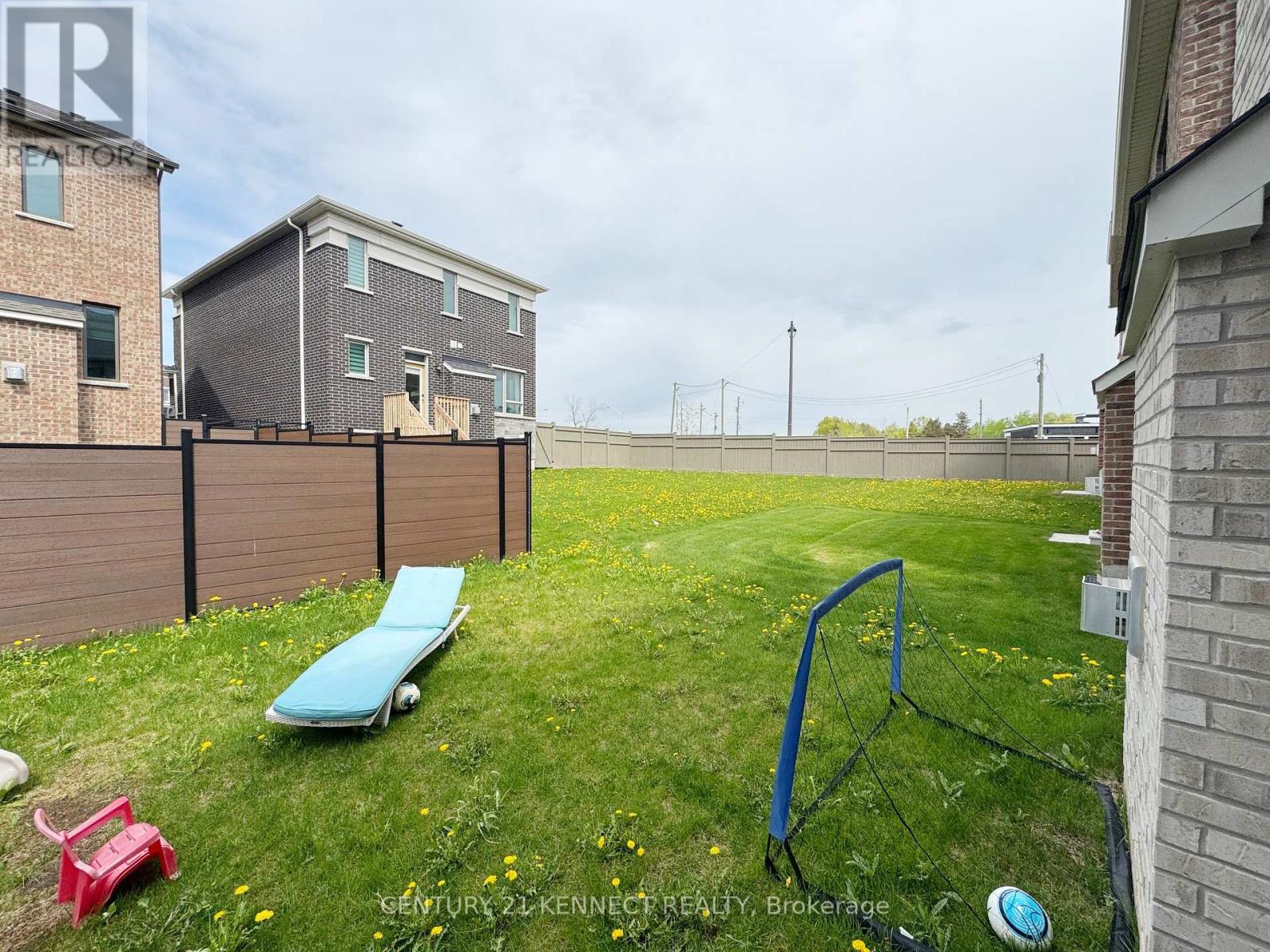 16 Cecil Sinclair Drive, Markham, Ontario  L6C 3L3 - Photo 26 - N12160222