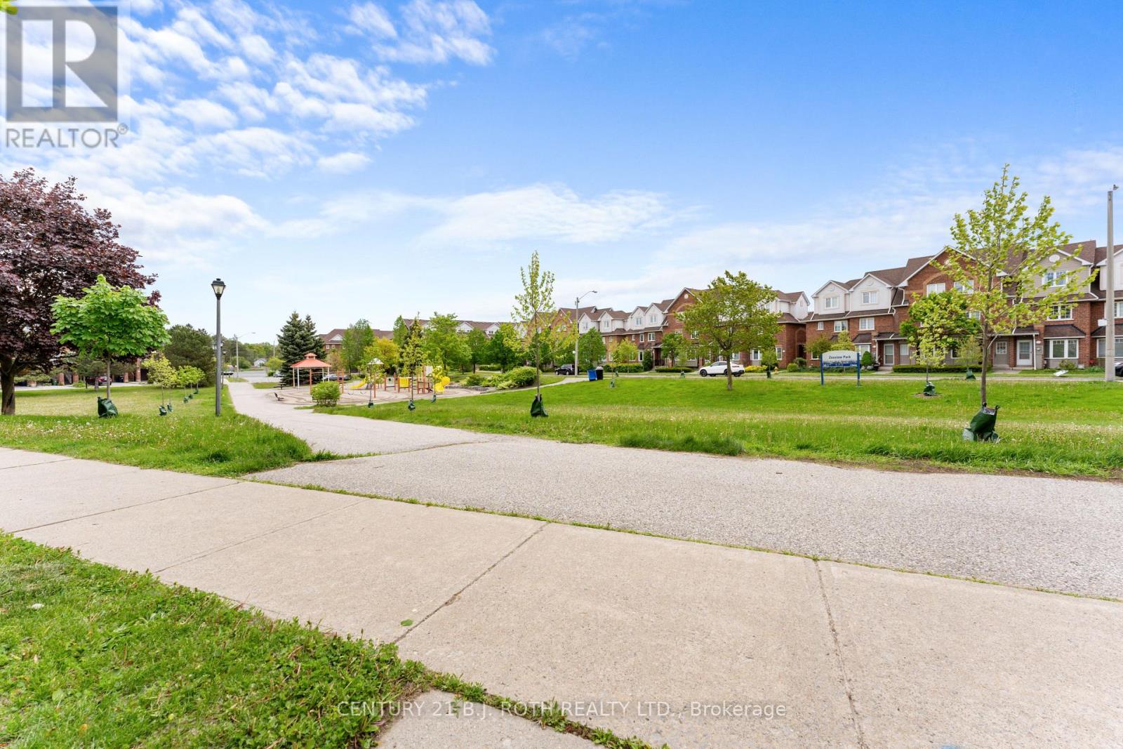 101 - 2 Hedge End Road, Toronto, Ontario  M1B 5Z8 - Photo 3 - E12168108