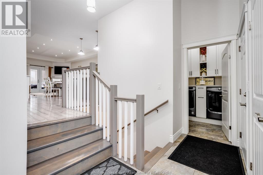 Property at 11 Babkirk LANE image 3