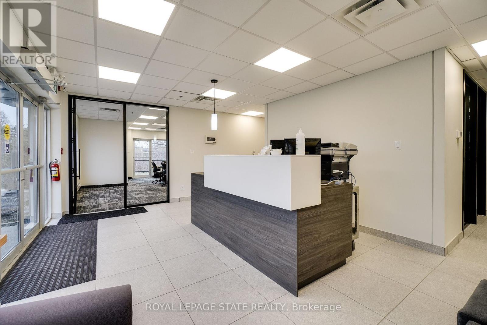 1 - 3485 Harvester Road, Burlington, Ontario  L7N 3T3 - Photo 9 - W12160047