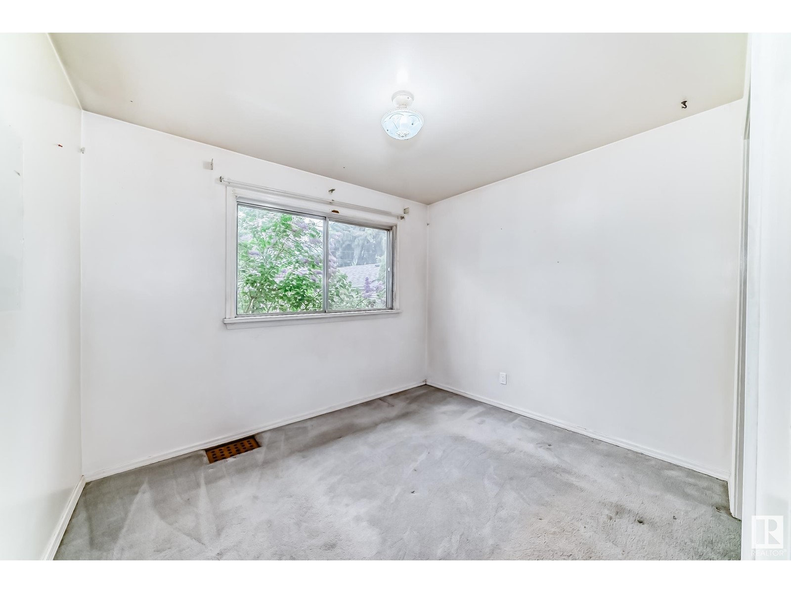 7927 89 Av Nw, Edmonton, Alberta  T6C 1N4 - Photo 13 - E4438058