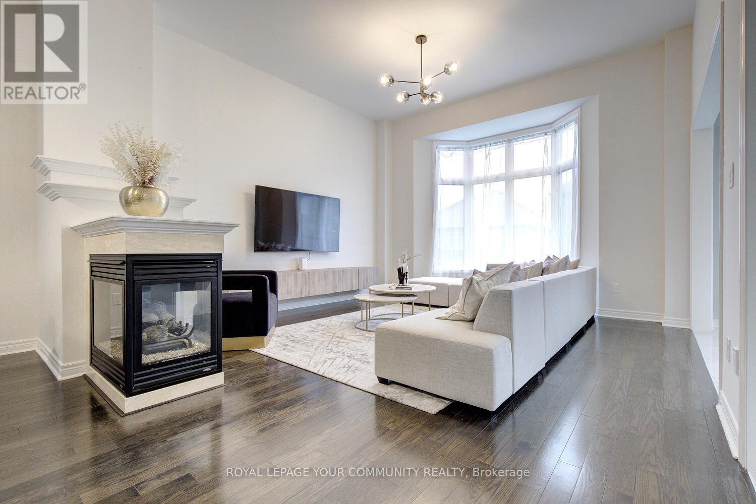 109 Oberfrick Avenue, Vaughan (Patterson), Ontario  L6A 0N9 - Photo 11 - N12168145