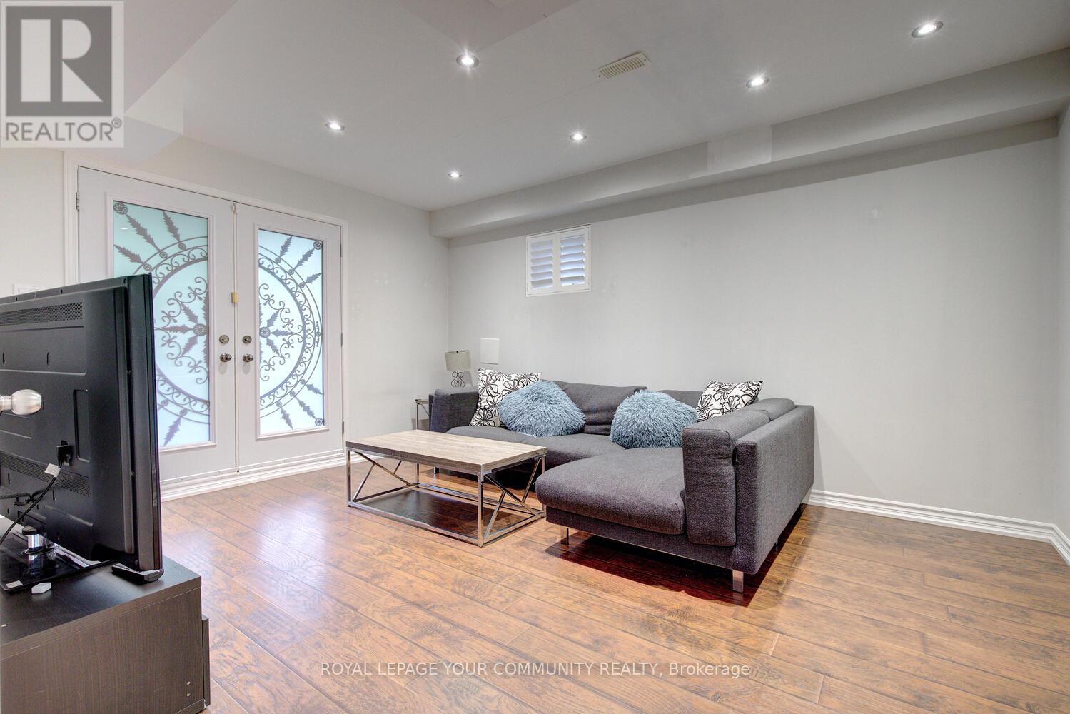 109 Oberfrick Avenue, Vaughan (Patterson), Ontario  L6A 0N9 - Photo 43 - N12168145