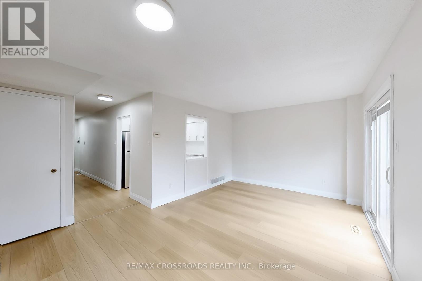 59 Sorrell Crescent, Markham, Ontario  L3S 1K9 - Photo 4 - N12168217