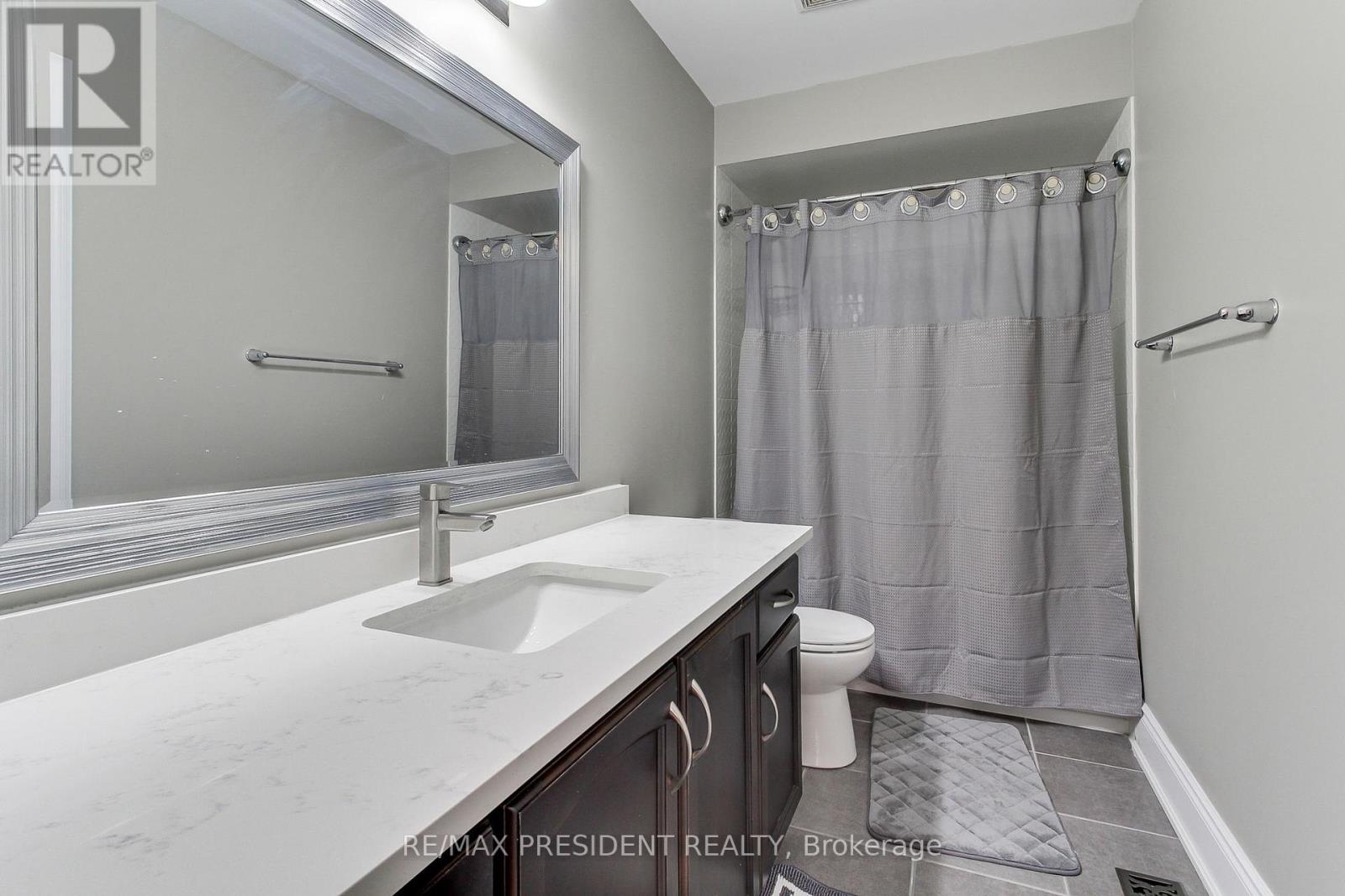 189 Brookview Drive, Bradford West Gwillimbury, Ontario  L3Z 0R9 - Photo 32 - N12168269