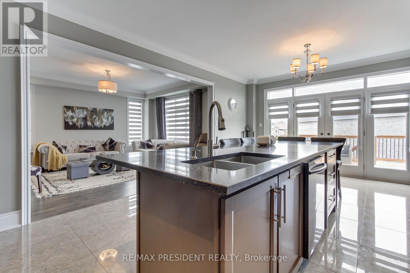 189 Brookview Drive, Bradford West Gwillimbury, Ontario  L3Z 0R9 - Photo 50 - N12168269