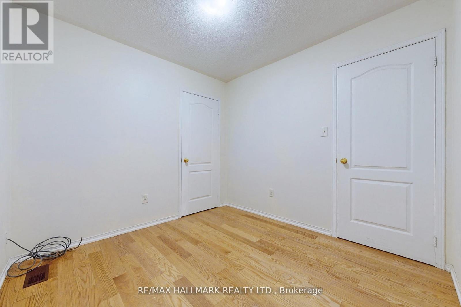 55 Walkview Crescent, Richmond Hill, Ontario  L4E 4H6 - Photo 32 - N12168301