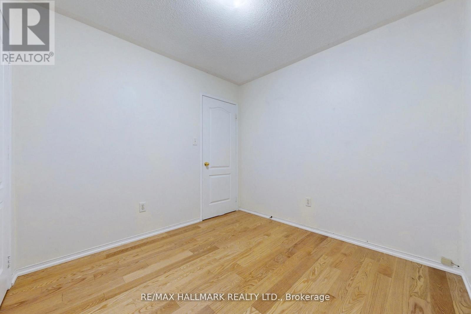 55 Walkview Crescent, Richmond Hill, Ontario  L4E 4H6 - Photo 33 - N12168301