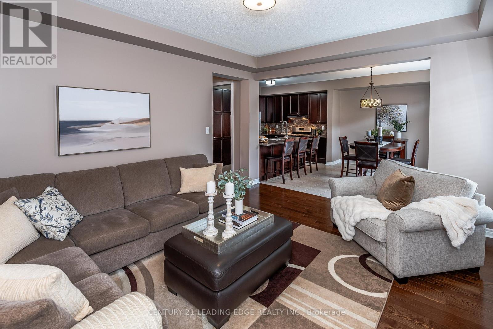 7 Mccann Crescent, Bradford West Gwillimbury, Ontario  L3Z 0G5 - Photo 15 - N12168321