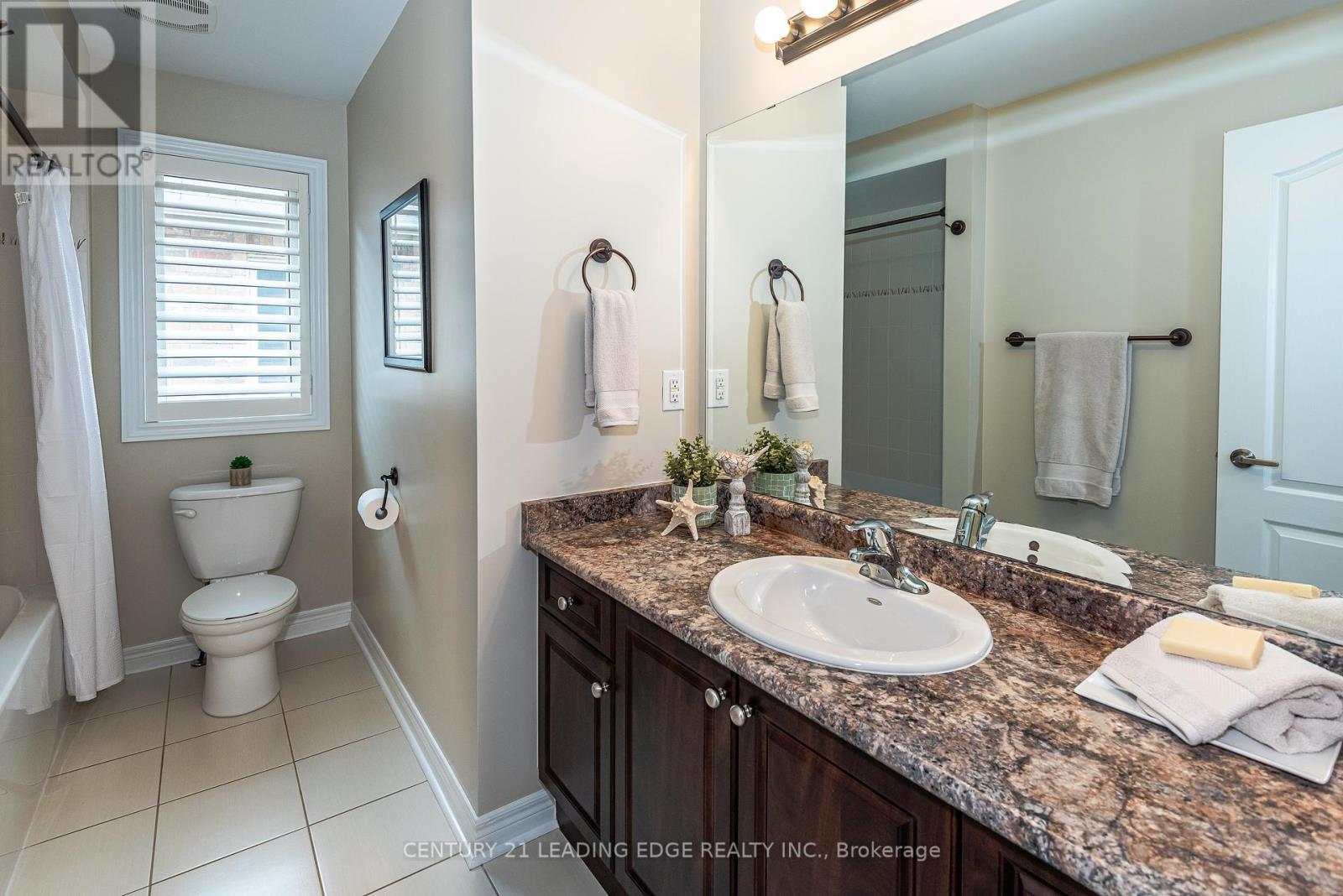 7 Mccann Crescent, Bradford West Gwillimbury, Ontario  L3Z 0G5 - Photo 27 - N12168321