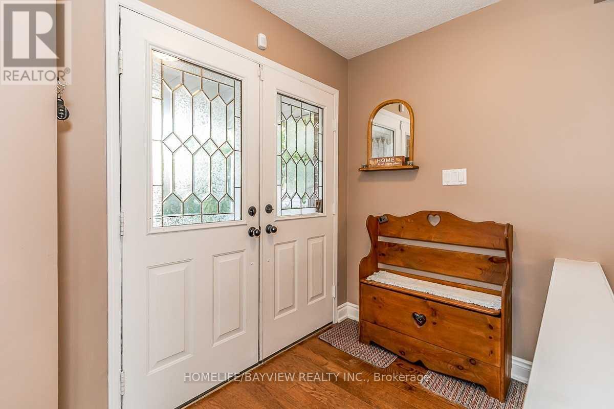 Property at 644 MCBEAN AVENUE image 2