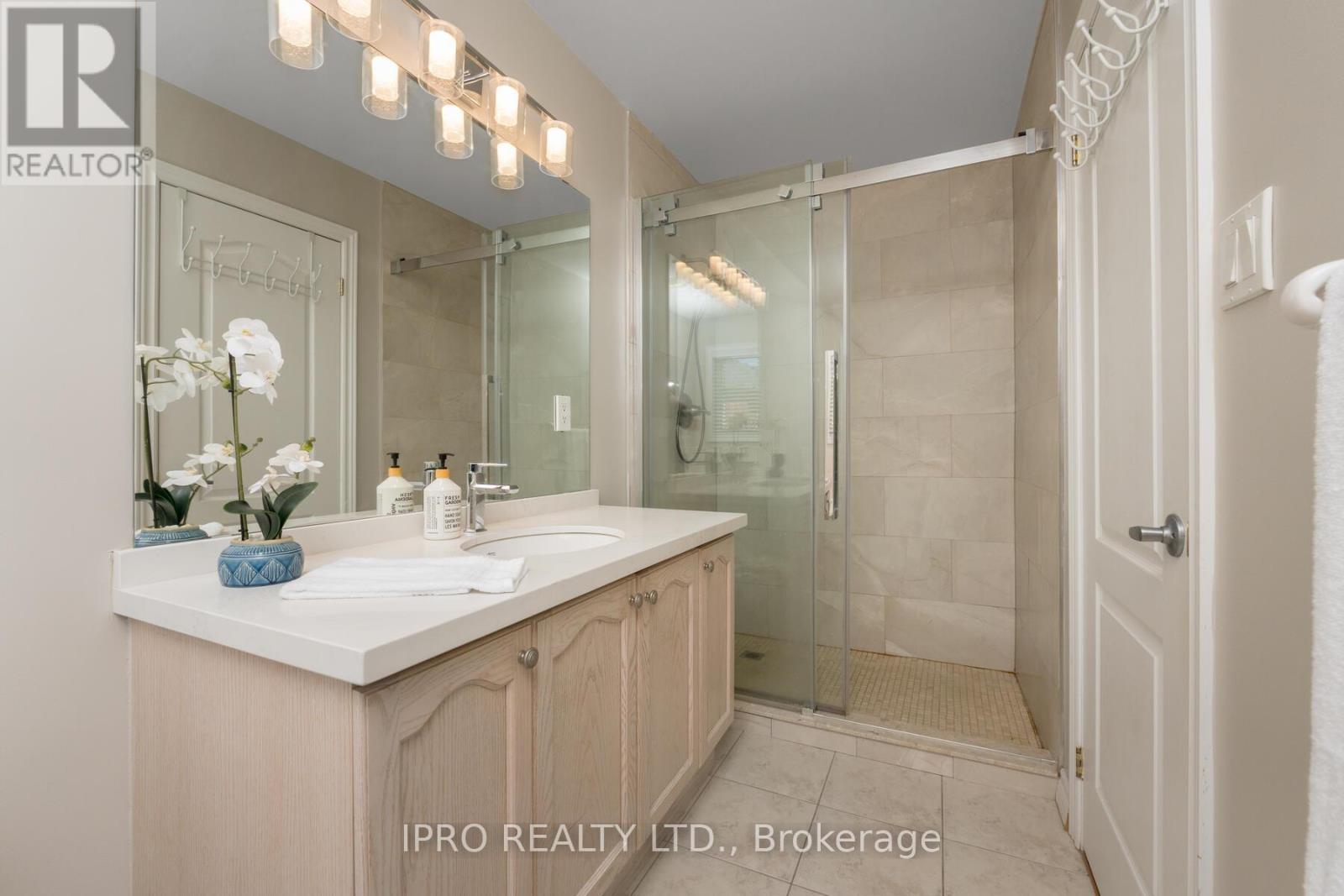 26 Neuchatel Avenue, Vaughan, Ontario  L4H 2Y2 - Photo 26 - N12168441