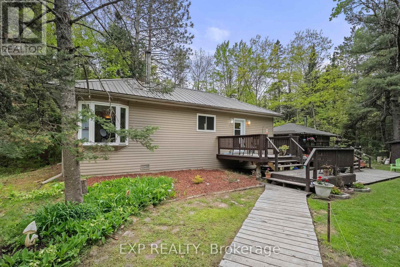 6566 Pioneer Village Lane, Ramara, Ontario  L0K 1W0 - Photo 4 - S12168164