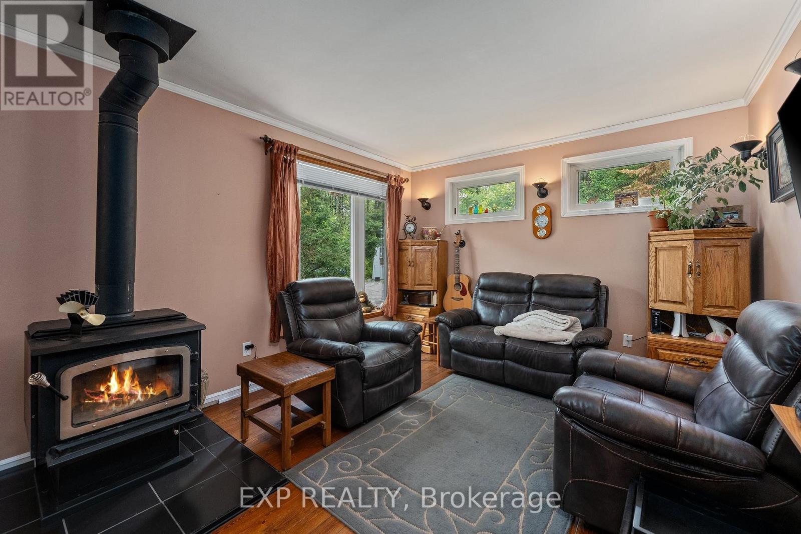 6566 Pioneer Village Lane, Ramara, Ontario  L0K 1W0 - Photo 6 - S12168164