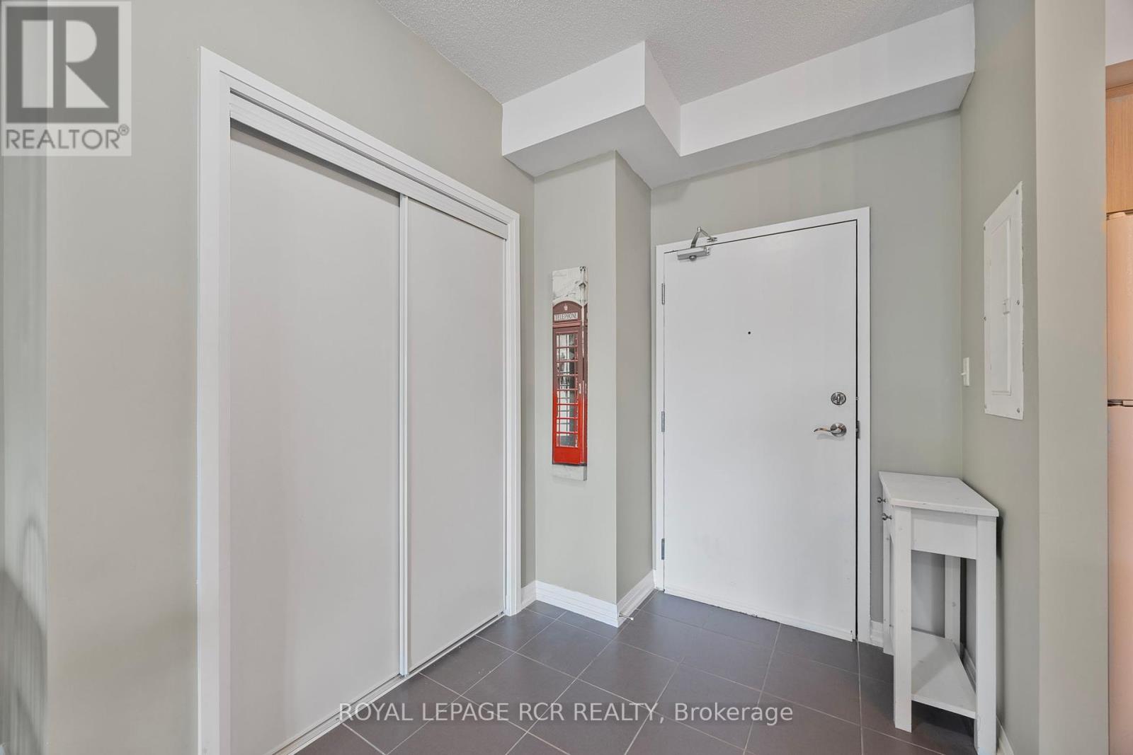 203 - 304 Essa Road, Barrie (0 West), Ontario  L9J 0H4 - Photo 10 - S12168183