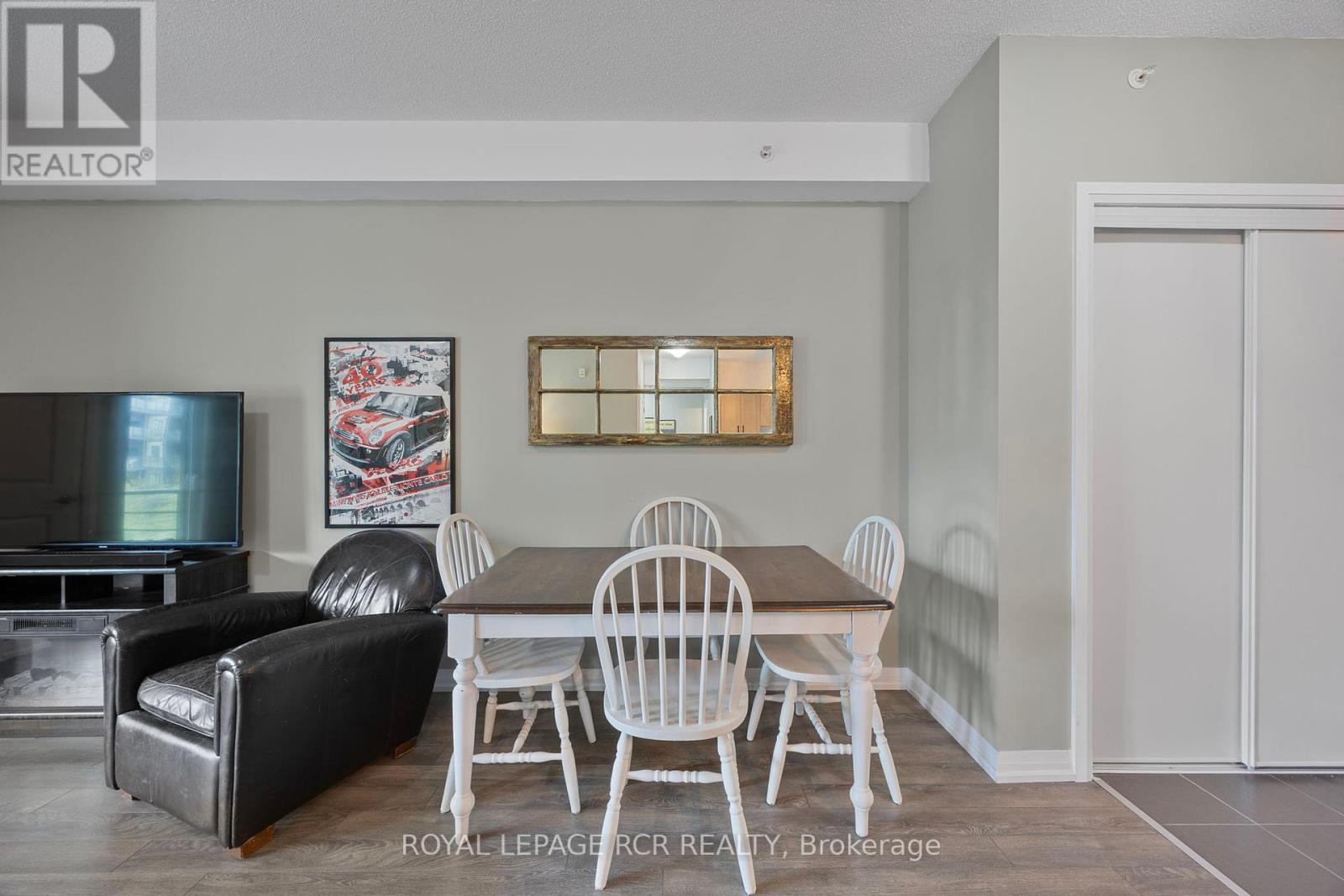 203 - 304 Essa Road, Barrie (0 West), Ontario  L9J 0H4 - Photo 19 - S12168183