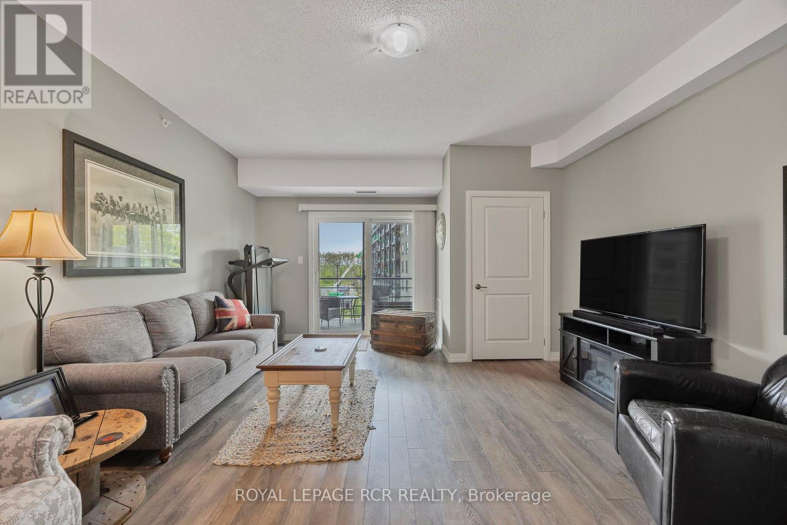 203 - 304 Essa Road, Barrie (0 West), Ontario  L9J 0H4 - Photo 22 - S12168183