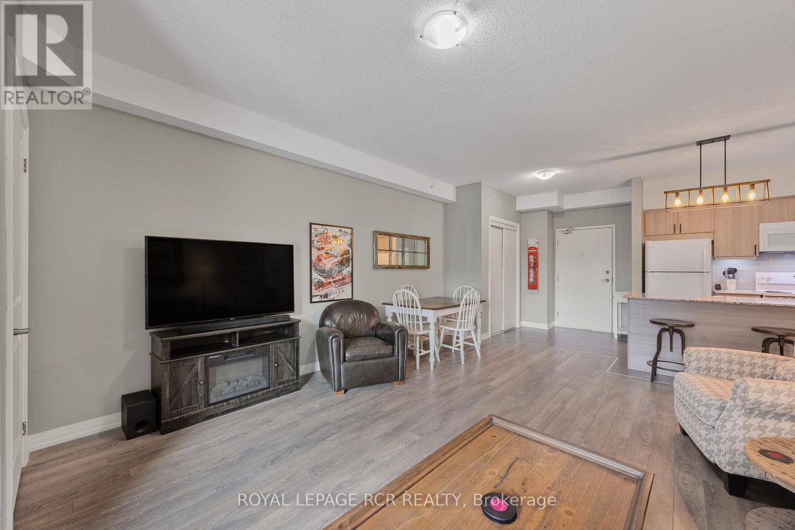 203 - 304 Essa Road, Barrie (0 West), Ontario  L9J 0H4 - Photo 28 - S12168183
