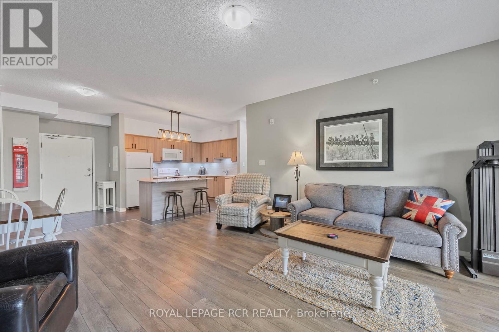 203 - 304 Essa Road, Barrie (0 West), Ontario  L9J 0H4 - Photo 29 - S12168183