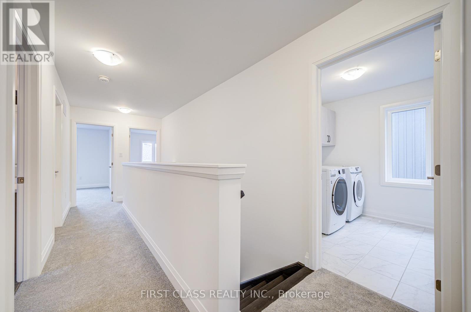 12 Barnyard Trail, Barrie, Ontario  L9J 0Y1 - Photo 16 - S12168275