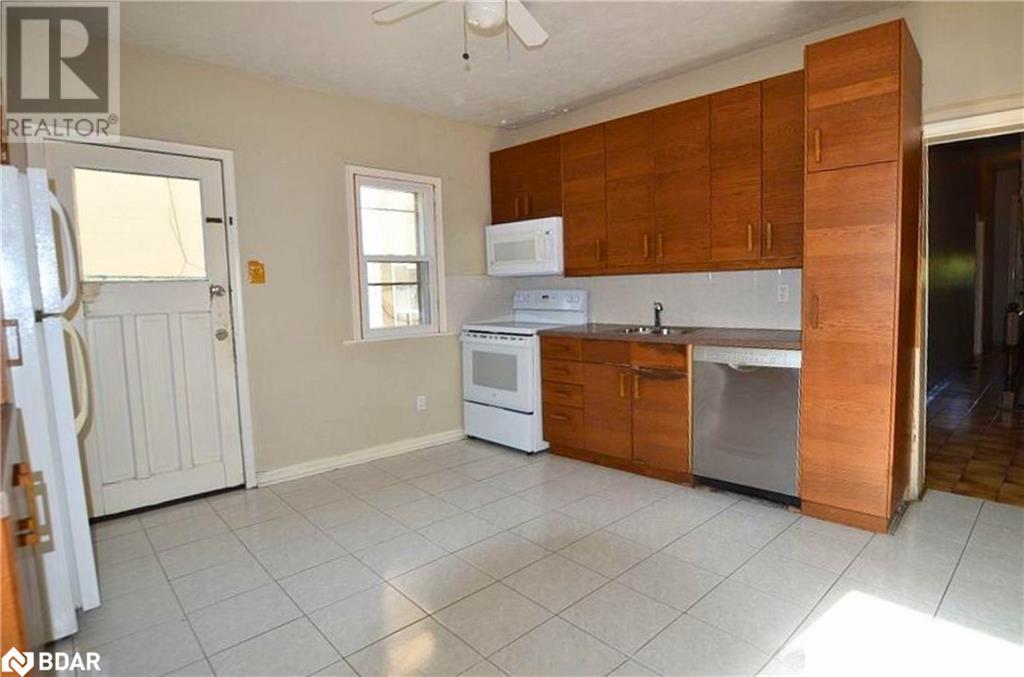 164 Macnab Street N, Hamilton, Ontario  L8R 2M4 - Photo 1 - 40732742
