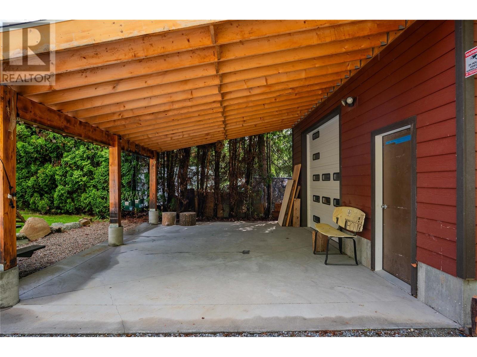 672 Calder Drive, Warfield, BC V1R2H8