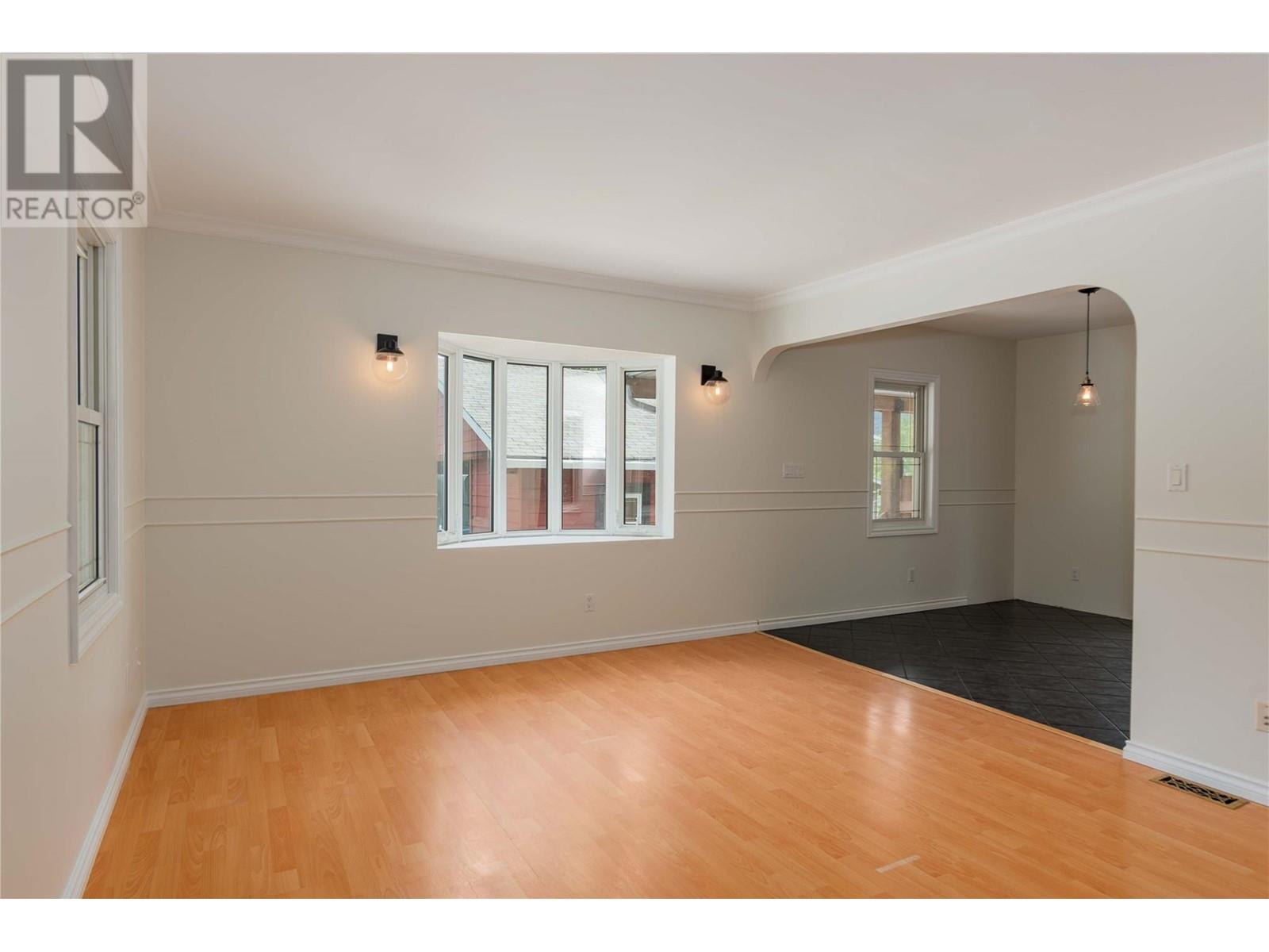 Property at 672 Calder Drive image 2