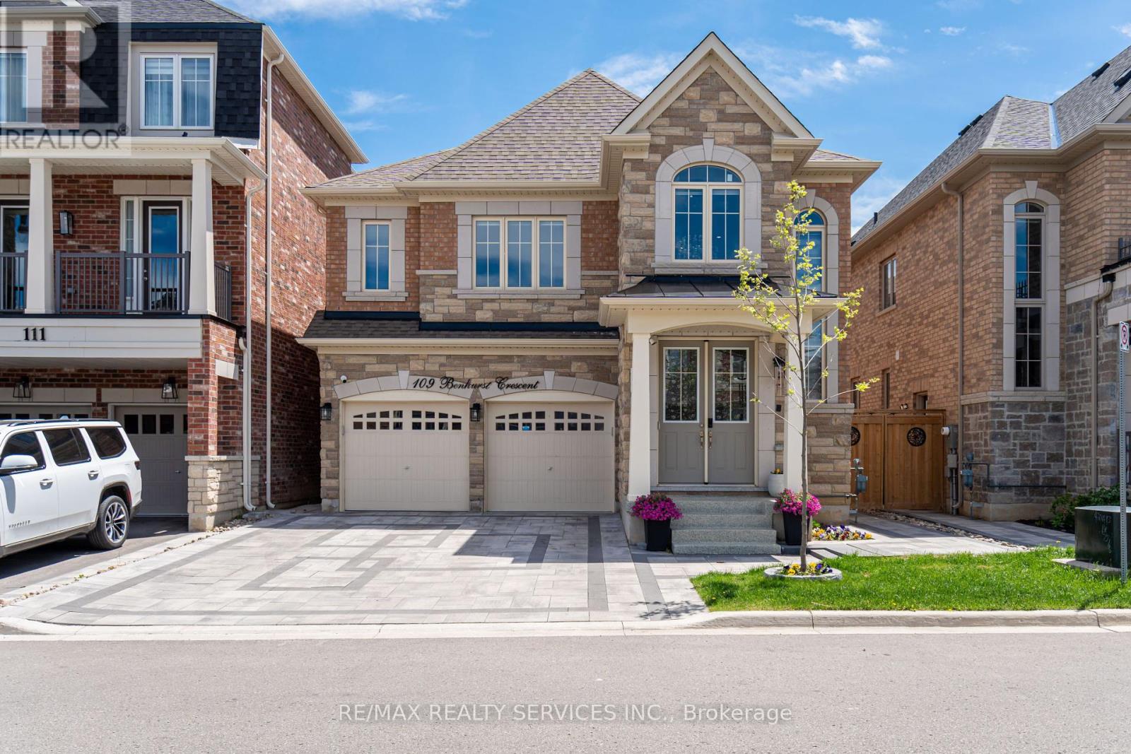 109 BENHURST CRESCENT, brampton (northwest brampton), Ontario