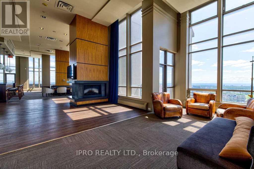 Property at 1610 - 388 PRINCE OF WALES DRIVE image 2