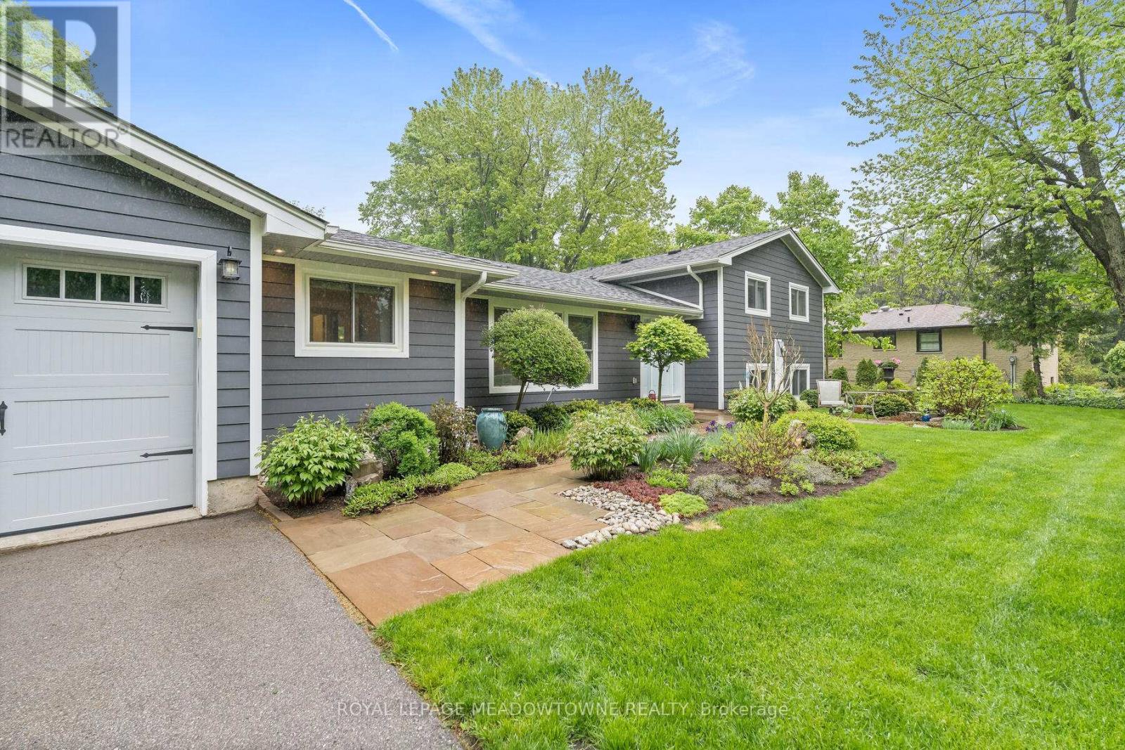 Property at 13609 SIXTH LINE image 3