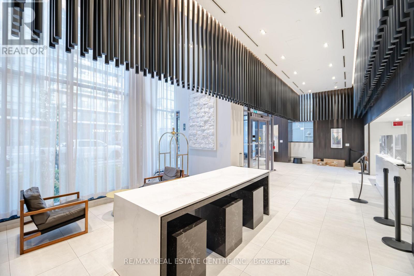 4302 - 4065 Confederation Parkway, Mississauga (City Centre), Ontario  L5B 0L4 - Photo 44 - W12168382
