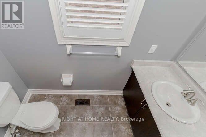 7 Falling Leaf Drive, Caledon, Ontario  L7C 3Z3 - Photo 16 - W12168468