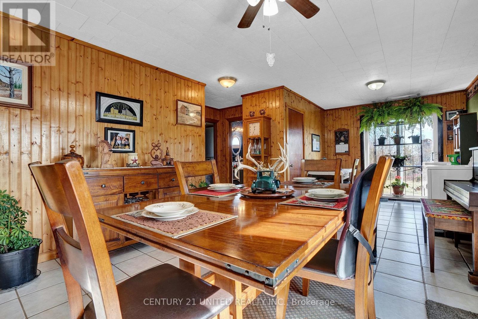 1976 Fish Lake Road, Prince Edward County (Sophiasburg Ward), Ontario  K0K 1W0 - Photo 13 - X12168602