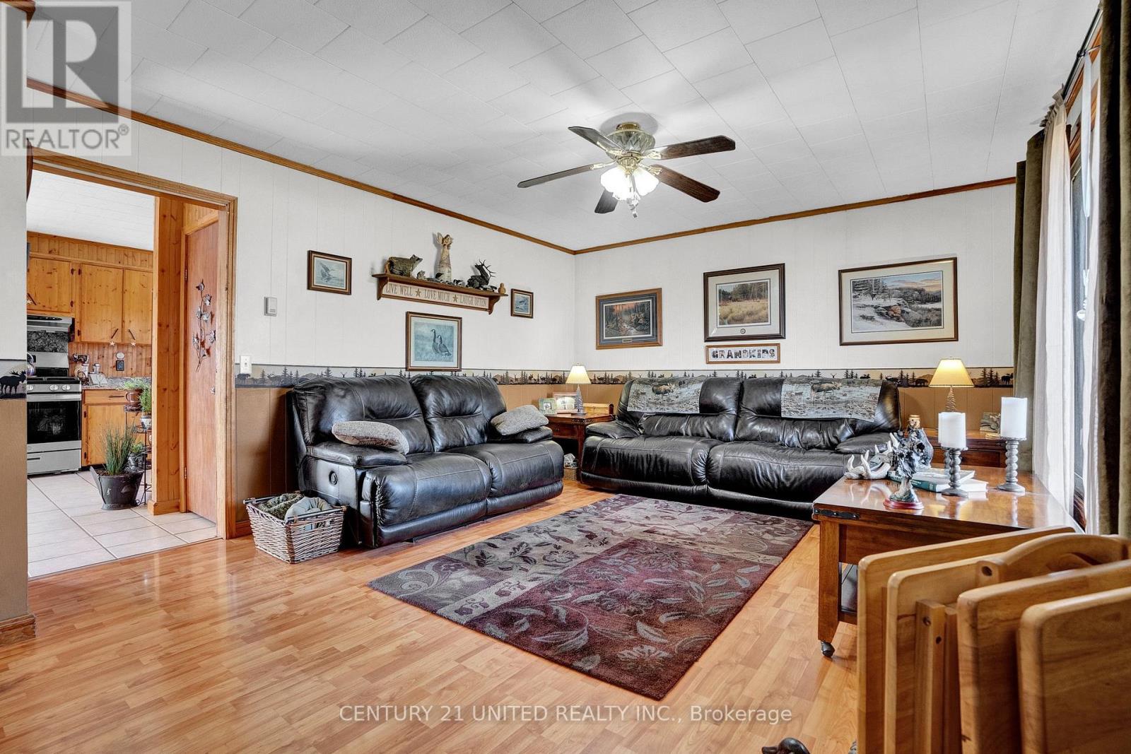 1976 Fish Lake Road, Prince Edward County (Sophiasburg Ward), Ontario  K0K 1W0 - Photo 8 - X12168602