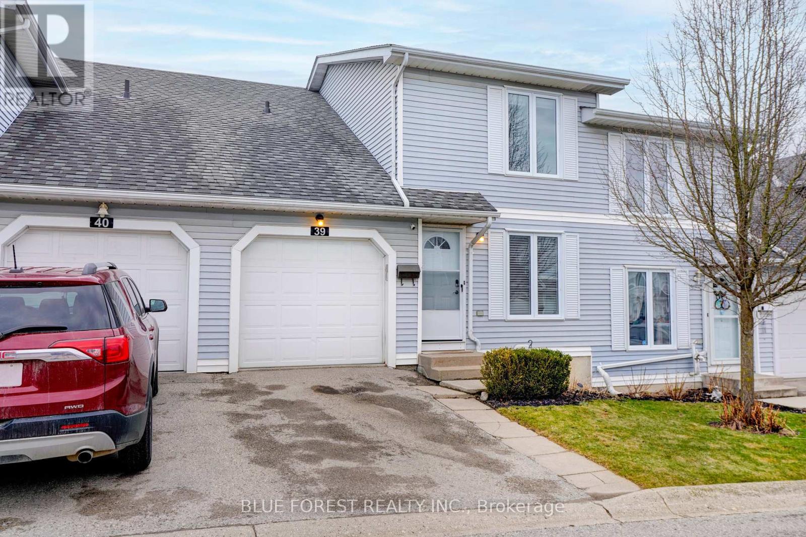 39 - 120 CENTRE STREET, London South, Ontario