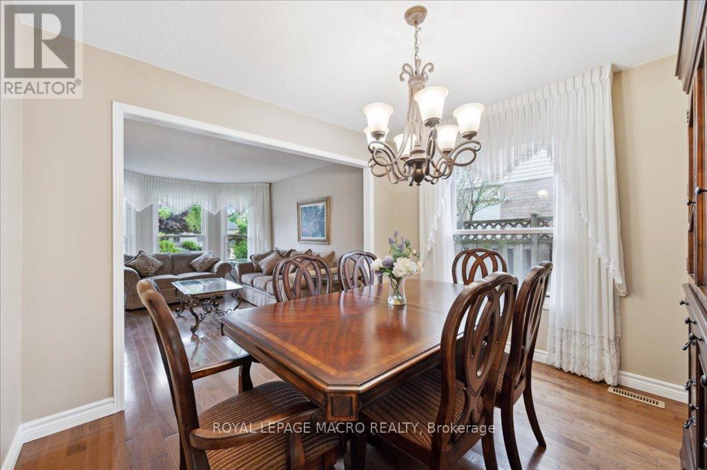 211 Rushdale Drive, Hamilton, Ontario  L8W 2Z5 - Photo 10 - X12168292