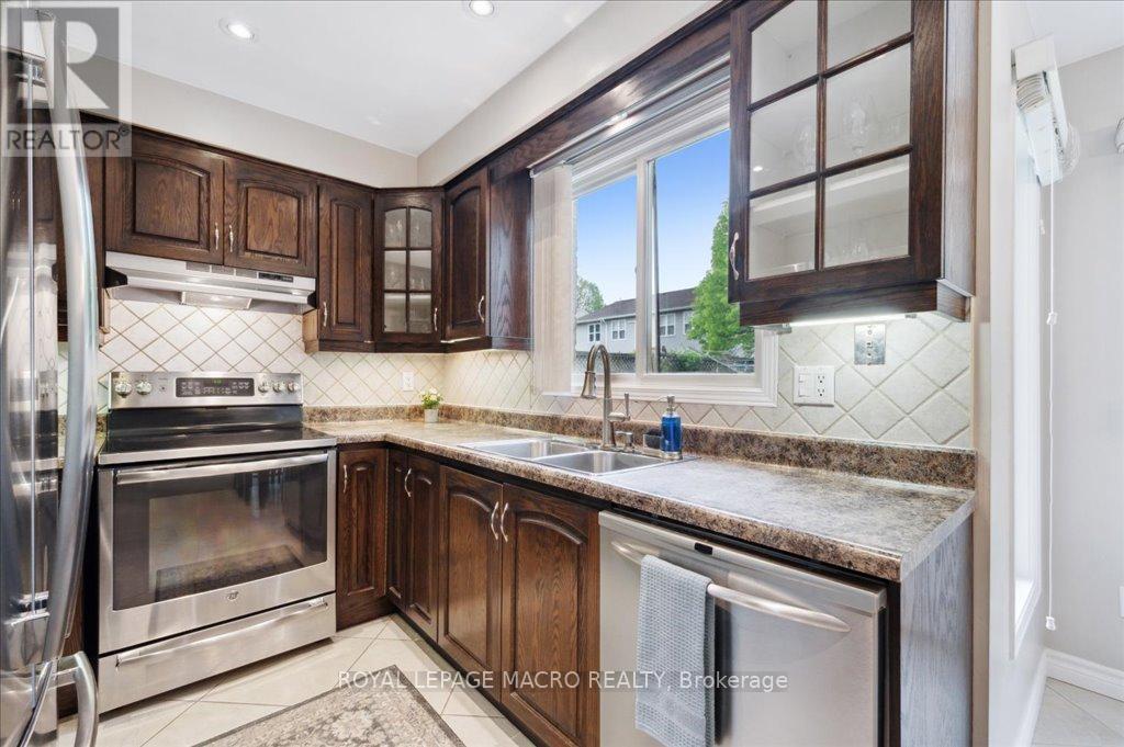 211 Rushdale Drive, Hamilton, Ontario  L8W 2Z5 - Photo 12 - X12168292
