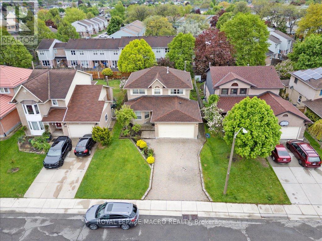 211 Rushdale Drive, Hamilton, Ontario  L8W 2Z5 - Photo 3 - X12168292