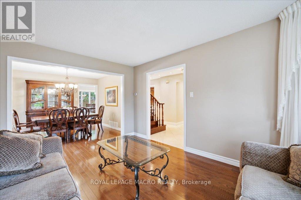 211 Rushdale Drive, Hamilton, Ontario  L8W 2Z5 - Photo 9 - X12168292