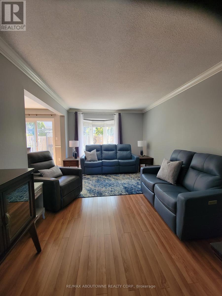 Property at 44 - 1 ROYALWOOD COURT image 4