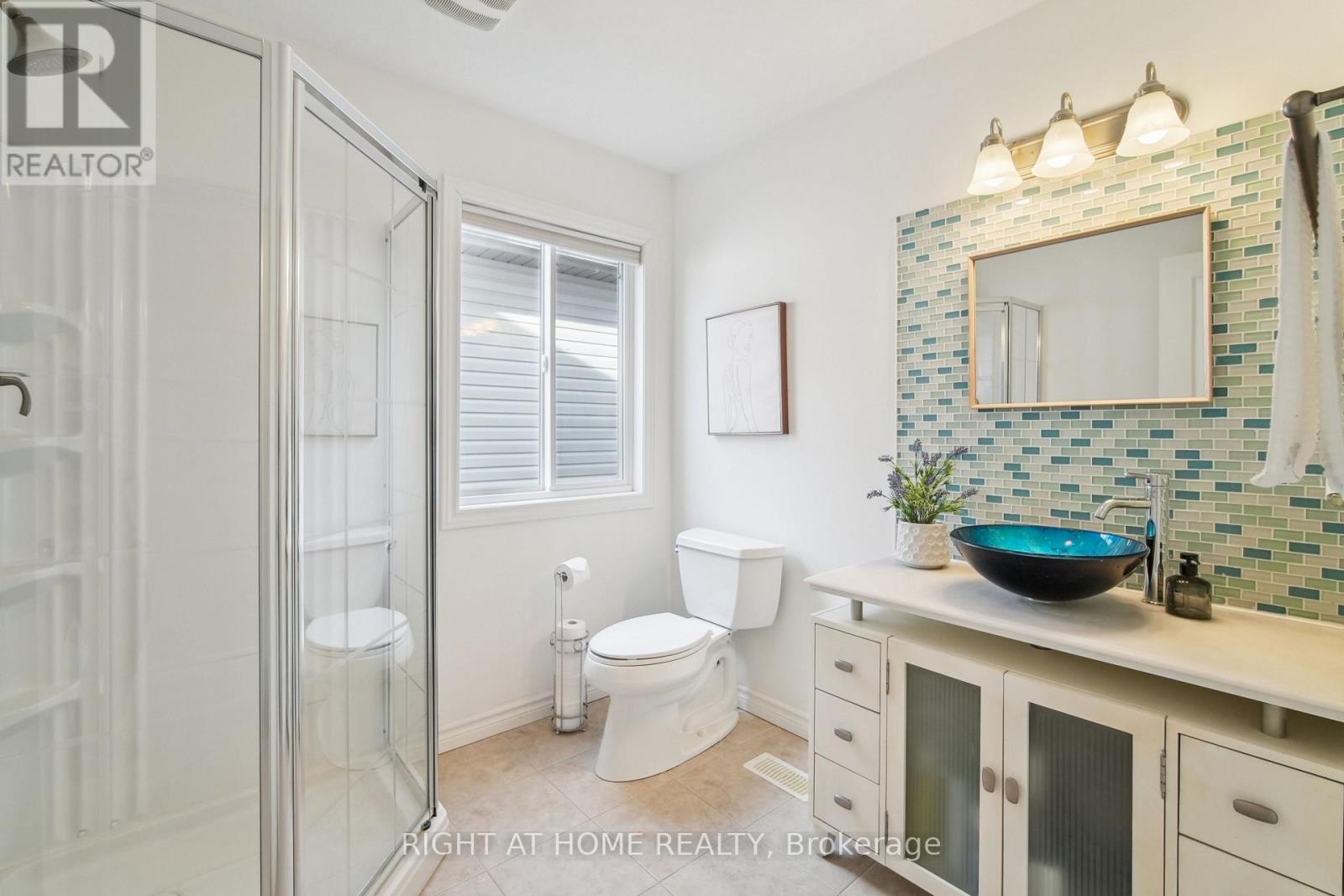 18 Dougall Street, Guelph, Ontario  N1E 0G8 - Photo 16 - X12168486